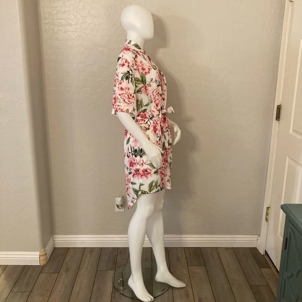 Show Me Your MuMu Brie Short Garden Of Bloom Floral Robe One Size